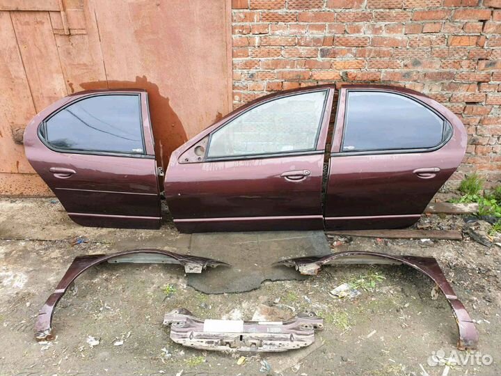 Дверь задняя правая Dodge Stratus 1