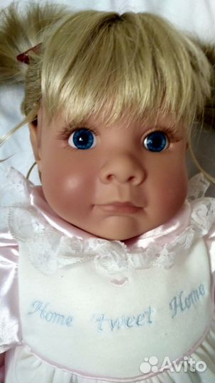 Кукла виниловая коллекционная middleton