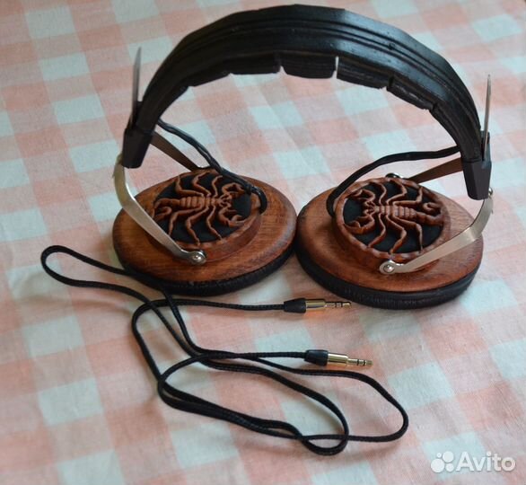 Наушники 