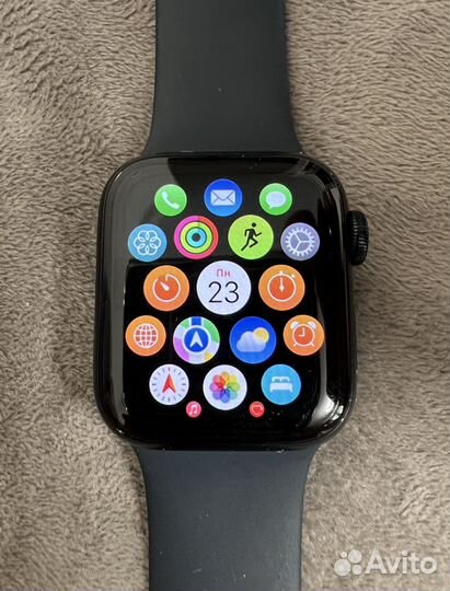 Продам Apple watch SE (gen 2) 40mm