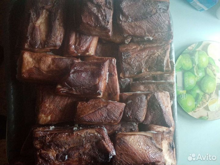 Сало копчёное с прослойкой мяса свинины домашнее
