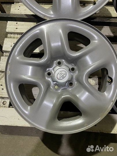 Диски штампованные Toyota R17 5*114.3 ET39 цо60.1