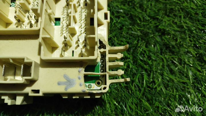 Блок предохранителей (салонный) Hyundai Solaris