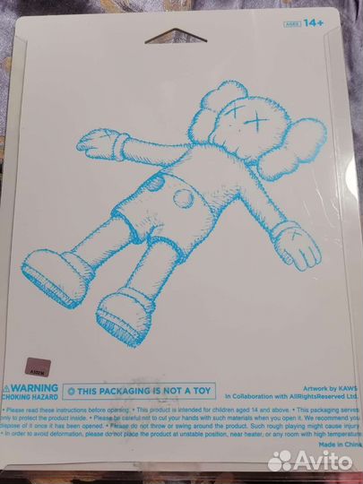 Игрушки kaws kubrick