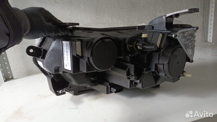 Фара правая Duster II с 2020 года renault 26010353