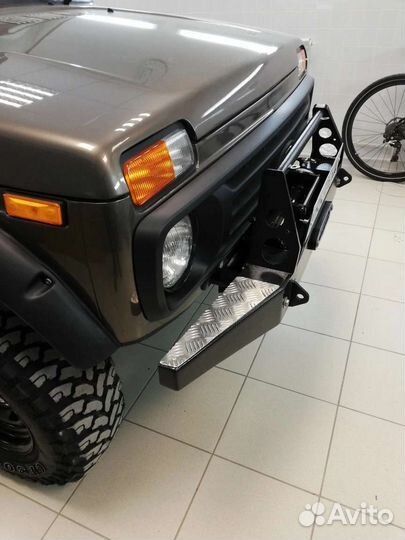 Силовой бампер на ниву