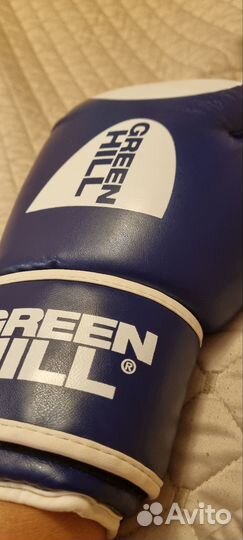 Боксерские перчатки 10 oz новые