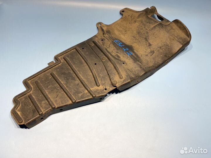 Пыльник двигателя левый для Mitsubishi Lancer 9