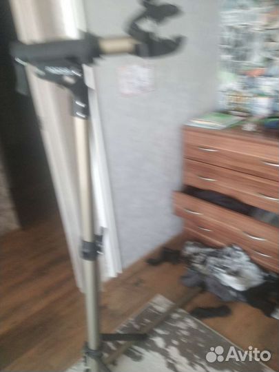 Стойка телескопическая для ремонта велосипедов