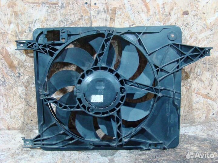 Nissan Qashqai J10 Вентилятор радиатора