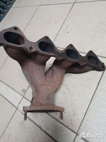 Выпускной коллектор Hyundai Santa Fe (SM) 2004 год