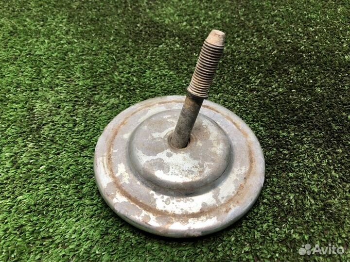 Болт крепления запасного колеса Mitsubishi Lancer