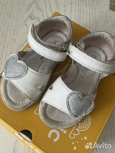 Сандали для девочки