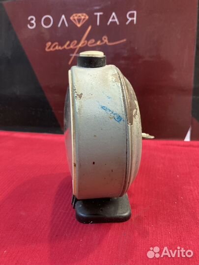 Будильник Янтарь СССР