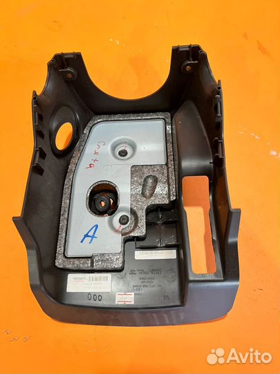 Кожух рулевой колонки на Hyundai Creta