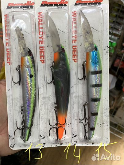 30 воблеров Bandit Walleye Deep (8 м )