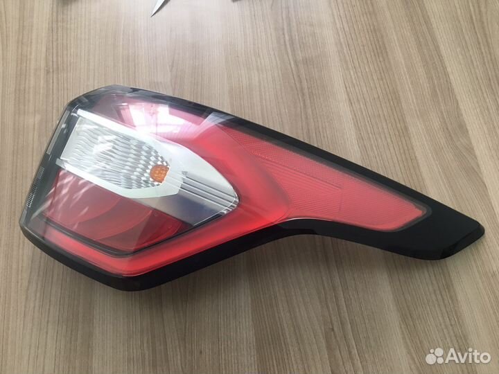 Фонарь правый Ford Kuga CBS 2016+