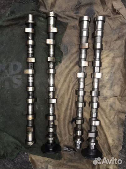 Распредвал ниссан навара Д40 2,5 d 2008 год