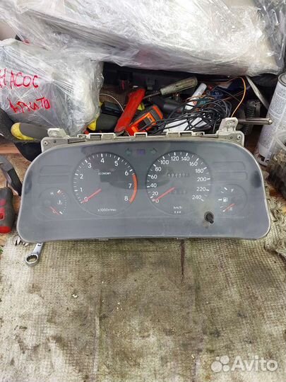 Панель приборов Toyota Corolla E110