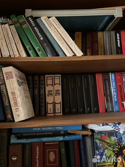 Книги самые разные