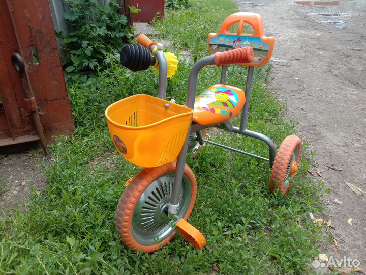 Детский велосипед 3-ех колесный