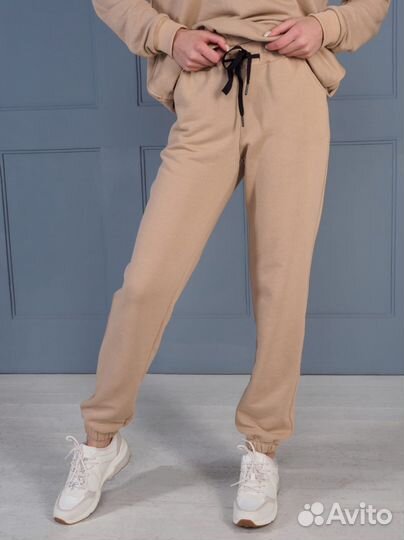 Спортивный костюм женский