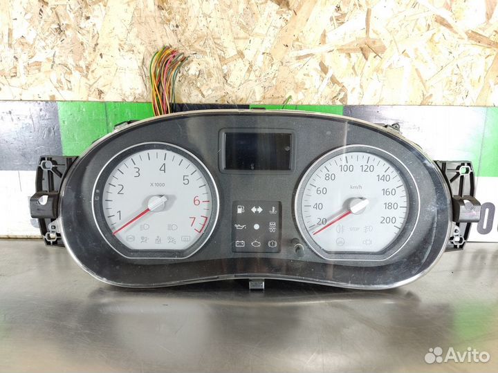 Панель приборов Renault Logan 2005 2014