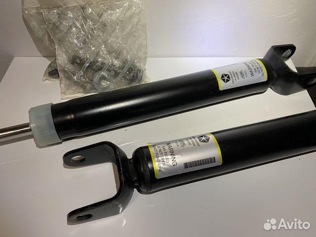 Амортизатор задний Jeep