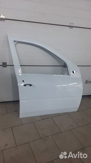 Дверь передняя правая renault logan,Лада Ларгус