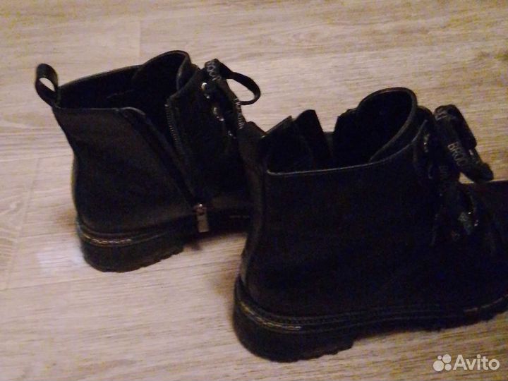 Ботинки женские 38 размера кожаные демисезонные