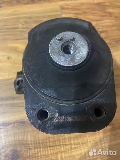 Подушка двигателя honda civic 4д правая