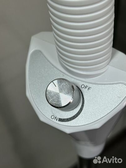 Лампа с лупой