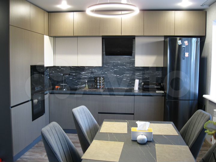 2-к. квартира, 83 м², 6/20 эт.