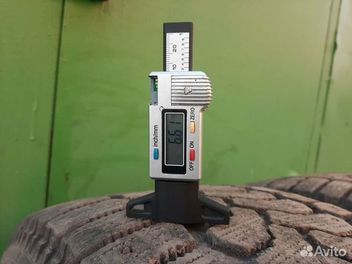 Yokohama Ice Guard F700Z 255/55 R18