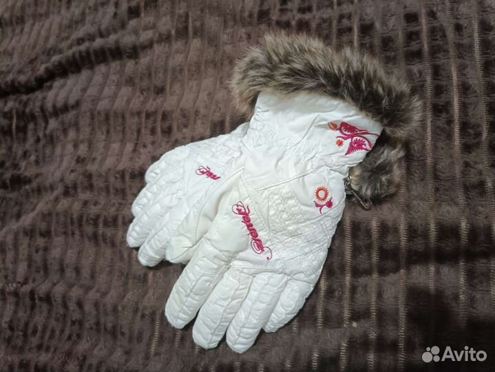 Горнолыжные перчатки женские