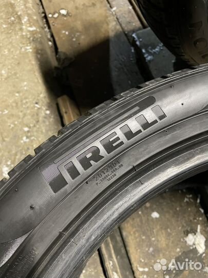 Pirelli Scorpion Winter 295/40 R21 111V