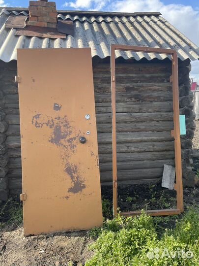 Металлическая дверь бу