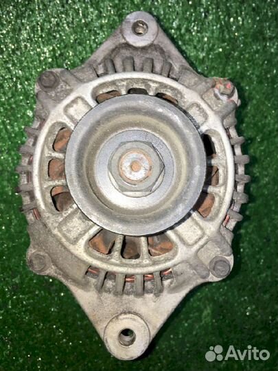 Генератор EJ18 Subaru Legacy BC3 23700AA180