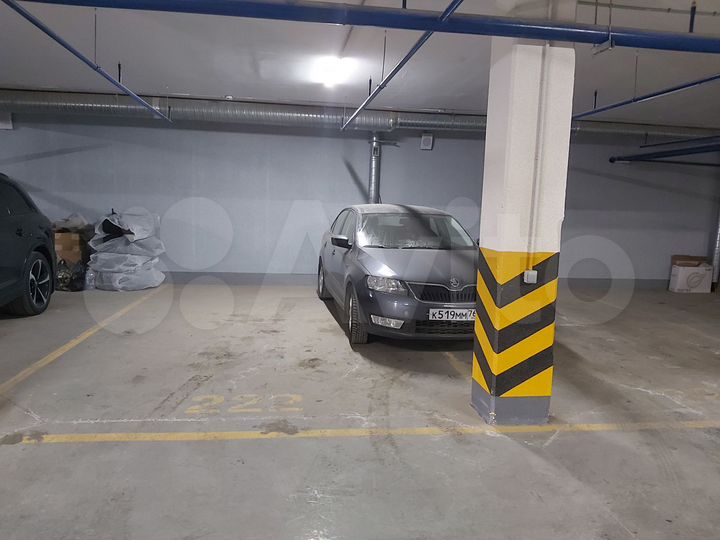 Машиноместо, 22 м²