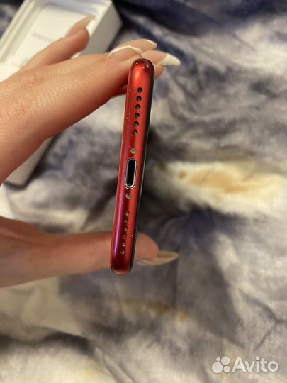 iPhone SE (2020), 64 ГБ