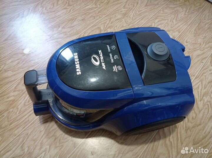 Отличный мощный пылесос Samsung