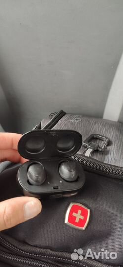 Samsung gear iconx 2018