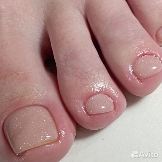 Маникюр педикюр