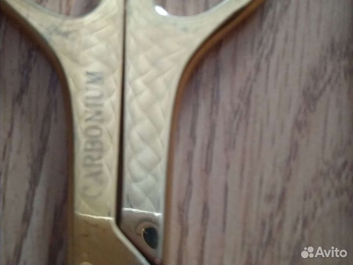 Ножницы и нож для резки бумаги