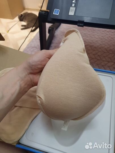Протез молочной железы 6 размер правая+бюзик новое