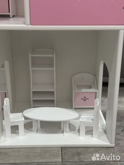 Домик кукольный