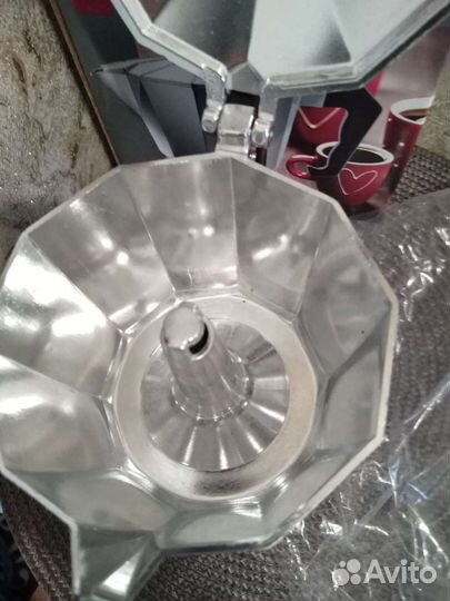 Гейзерная кофеварка