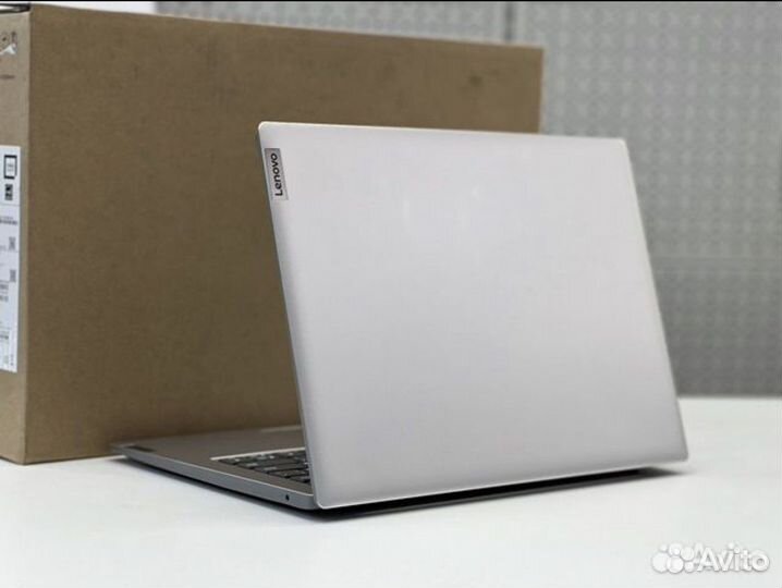 Новый шустрый ноут с SSD для офиса