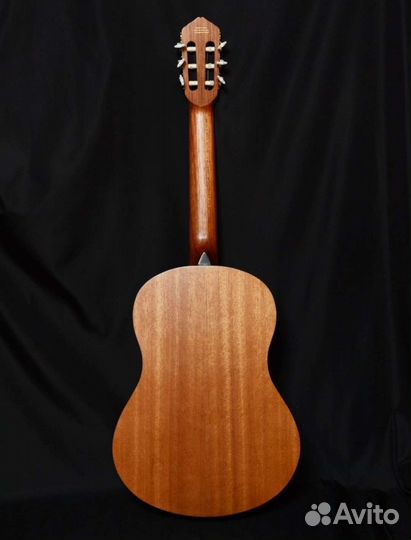 Гитара классическая Livingstone Indonesia