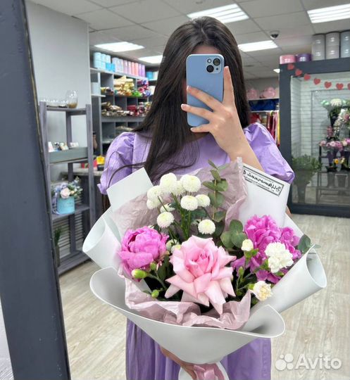 Помощник флориста